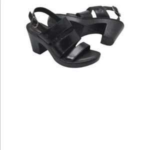 NWOB Born Warner Black Leather Slingback Heeled Sandals Size 8 M